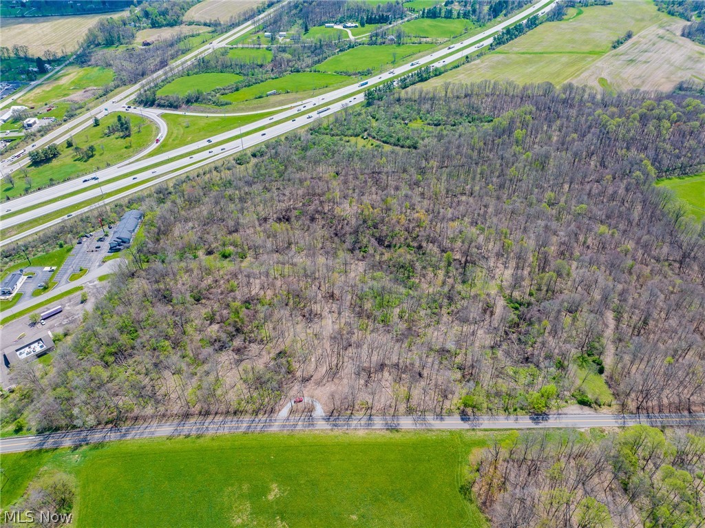 105 West Hanley Road Mansfield, OH 44903 - Photo 2 of 12 Gallery Image 2
