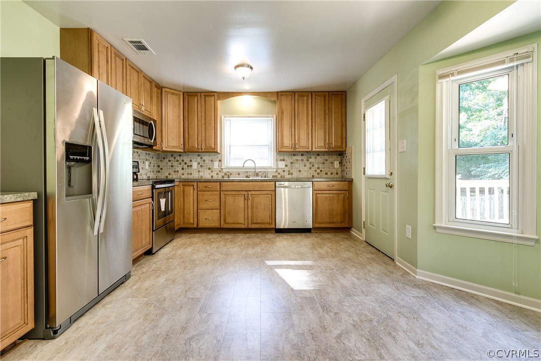 4025 Peregrine Road North Chesterfield, VA 23237 - Photo 4 of 17 Gallery Image 4