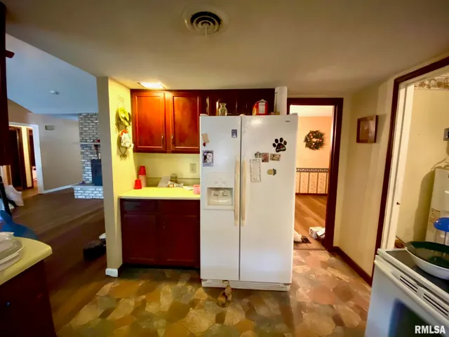 $115,000 | 204 East Hamilton Street, Energy, IL 62933