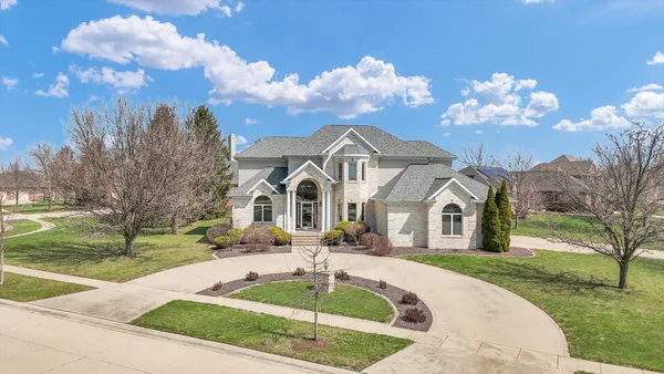 $775,000 | 4412 Brittany Trail Drive, Champaign, IL 61822