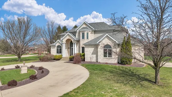 $775,000 | 4412 Brittany Trail Drive, Champaign, IL 61822