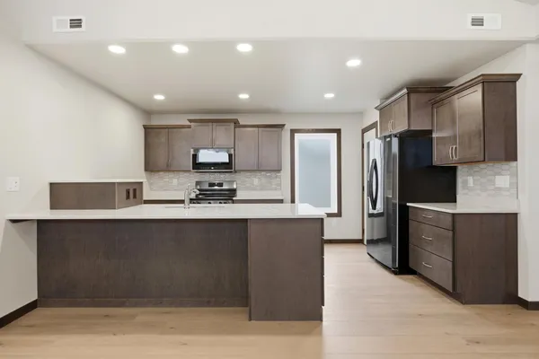 $433,861 | 6270 21st Street South, Fargo, ND 58104