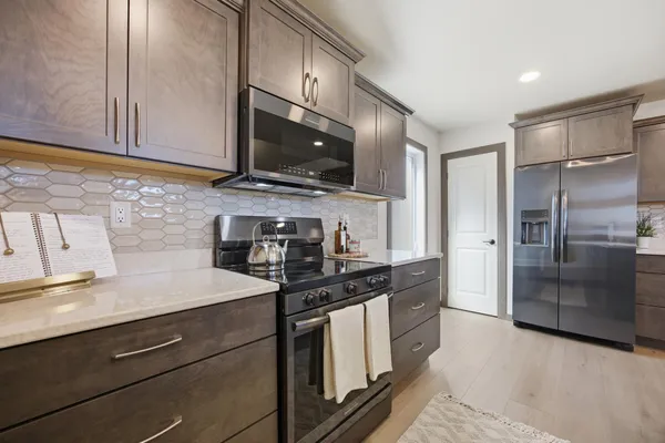 $433,861 | 6270 21st Street South, Fargo, ND 58104