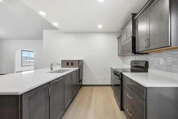 $433,861 | 6270 21st Street South, Fargo, ND 58104