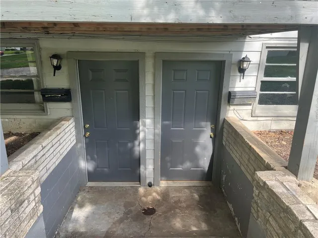 $497,500 | 133 North White Drive, Gardner, KS 66030