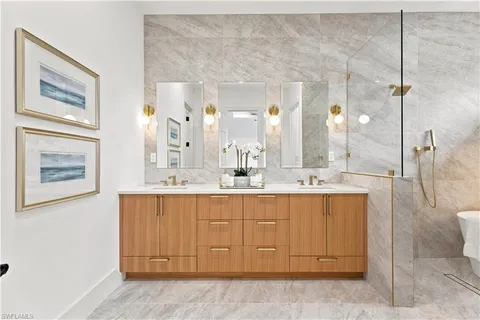 $2,999,000 | 2200 11th Street North, Naples, FL 34103