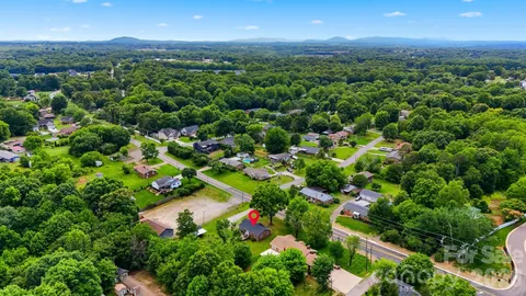 $259,900 | 3526 16th Street Northeast, Hickory, NC 28601