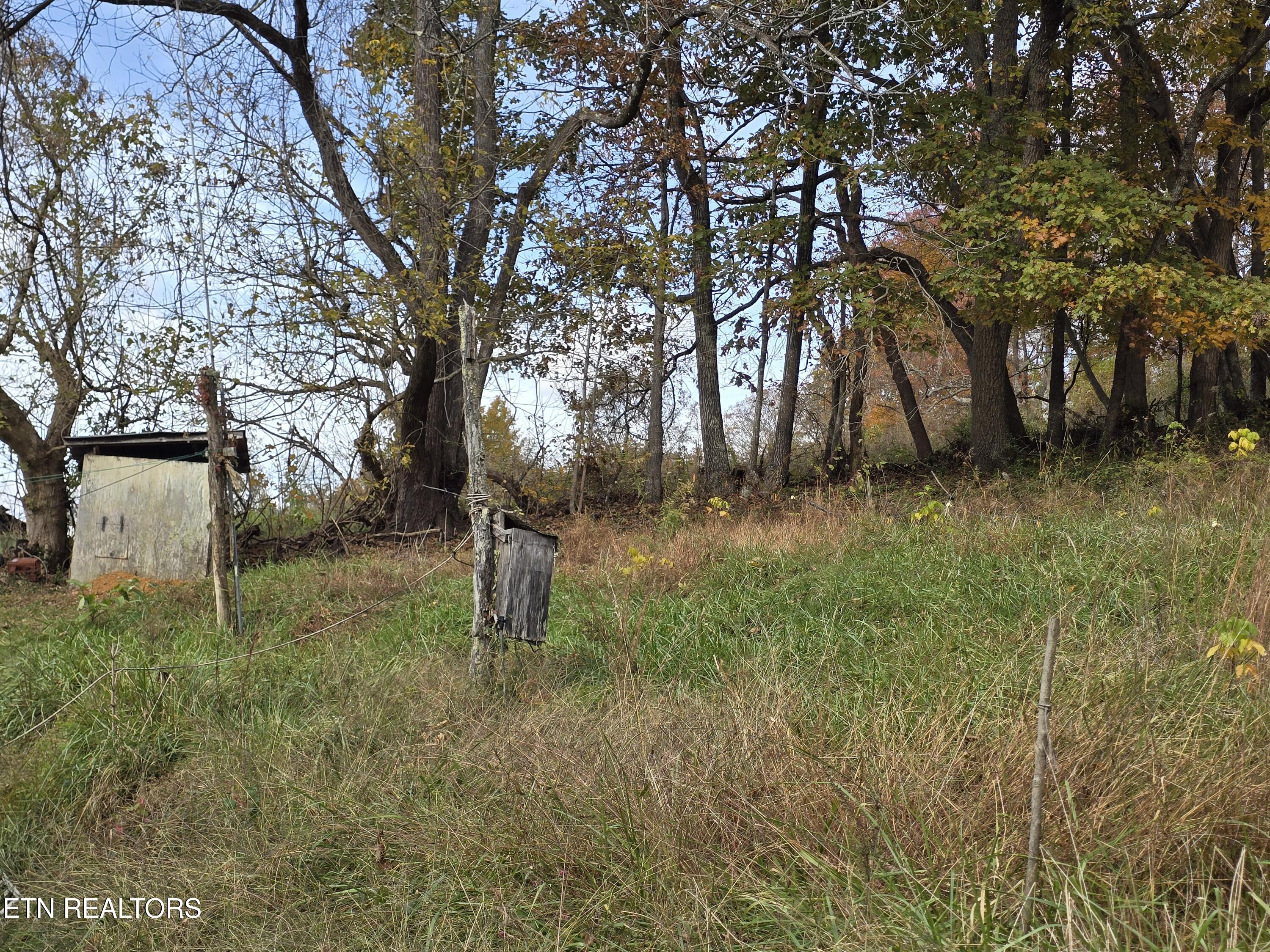 227 Elihu Road Sneedville, TN 37869 - Photo 4 of 30 20251101_142756