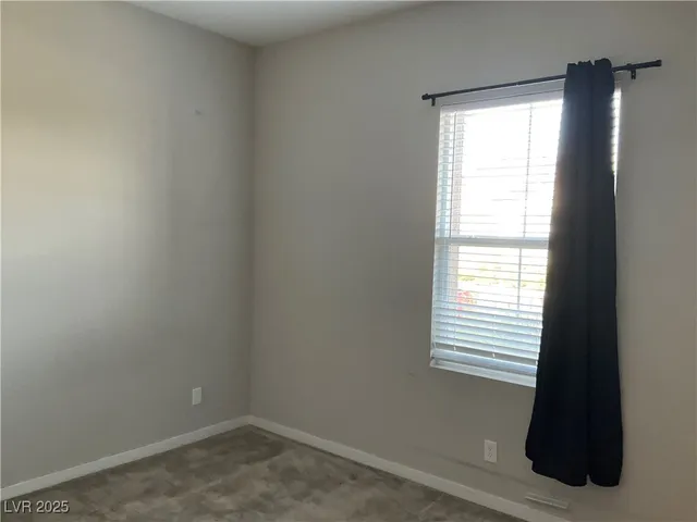 $2,350 | 598 Sandpiper Run Lane, Henderson, NV 89011