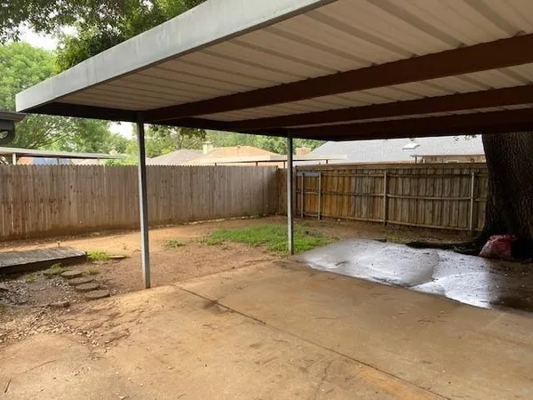 $1,895 | 2929 Hilltop Drive, Euless, TX 76039