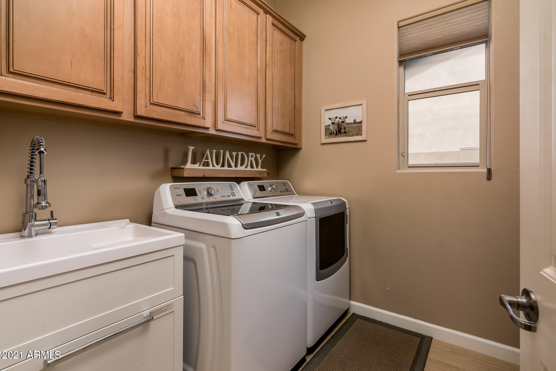 5704 East Sleepy Ranch Road Cave Creek, AZ 85331 - Photo 43 of 70 Laundry Room with Sink