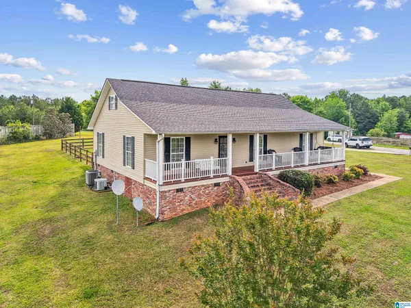 $373,000 | 21 Nora Lane, Sylacauga, AL 35151