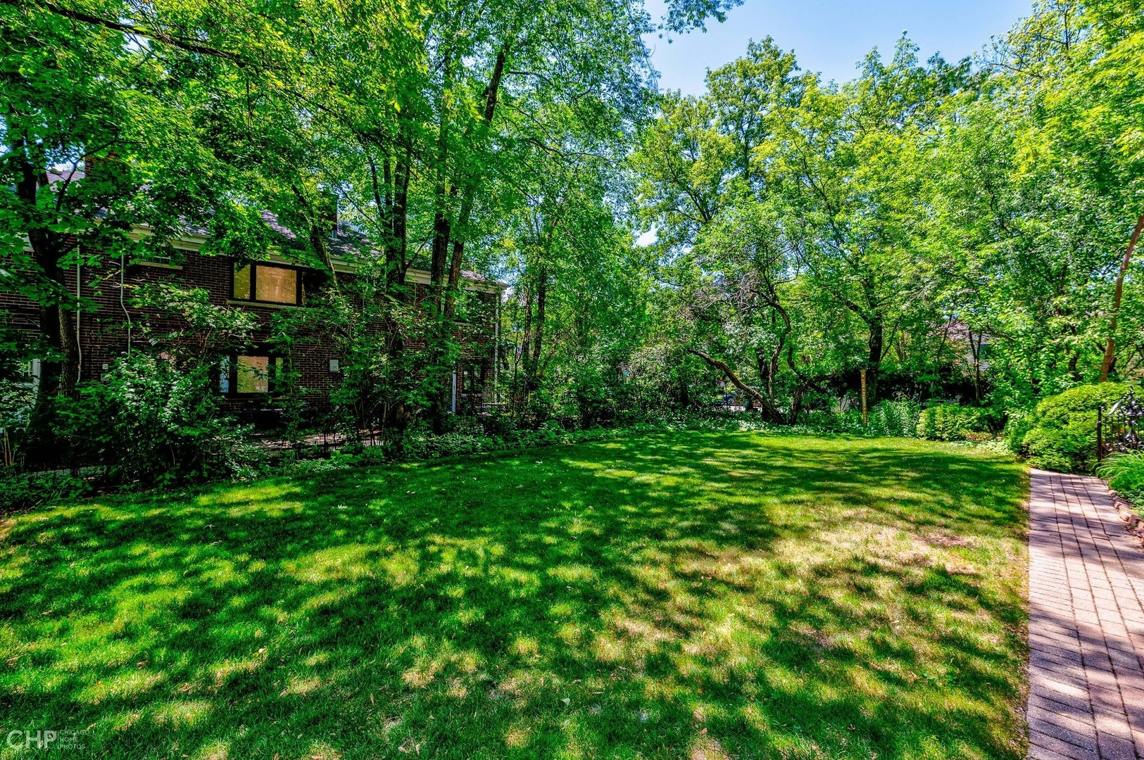911 Sheridan Road, Unit 1 Evanston, IL 60202 - Photo 22 of 24