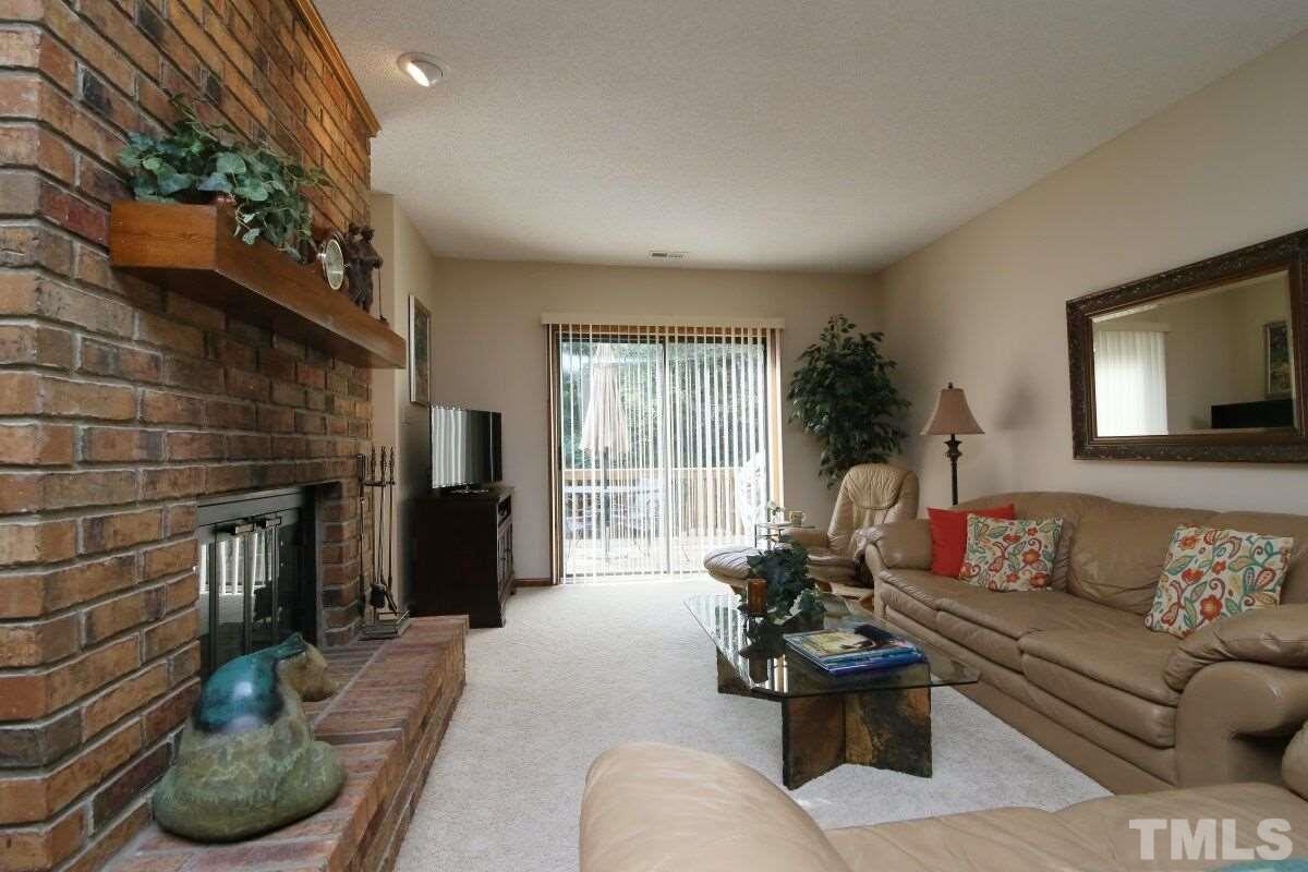 4315 Sunscape Lane Raleigh, NC 27613 - Photo 5 of 25