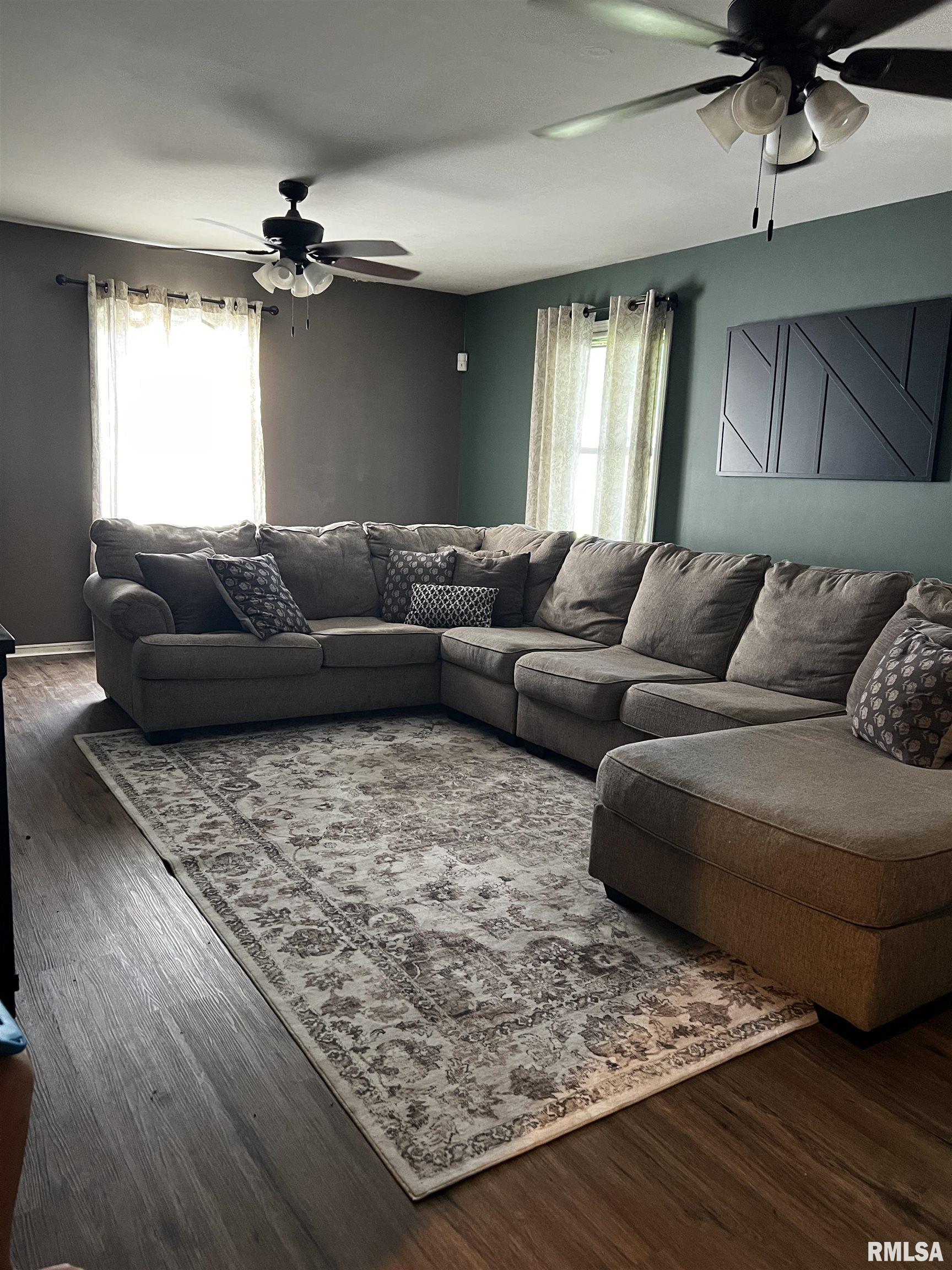 1904 East Sangamon Avenue Springfield, IL 62702 - Photo 9 of 16