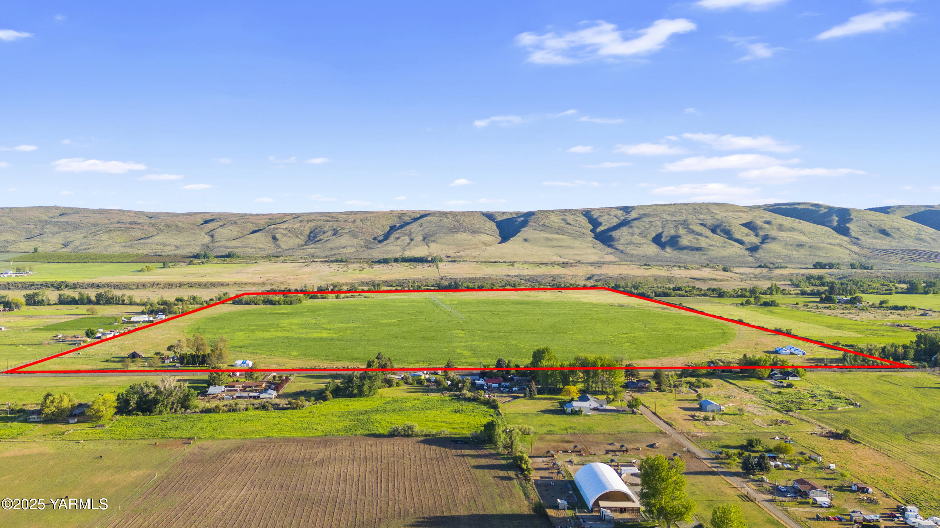 14530 Rutherford Road Yakima, WA 98903 - Photo 3 of 33 a view of a city