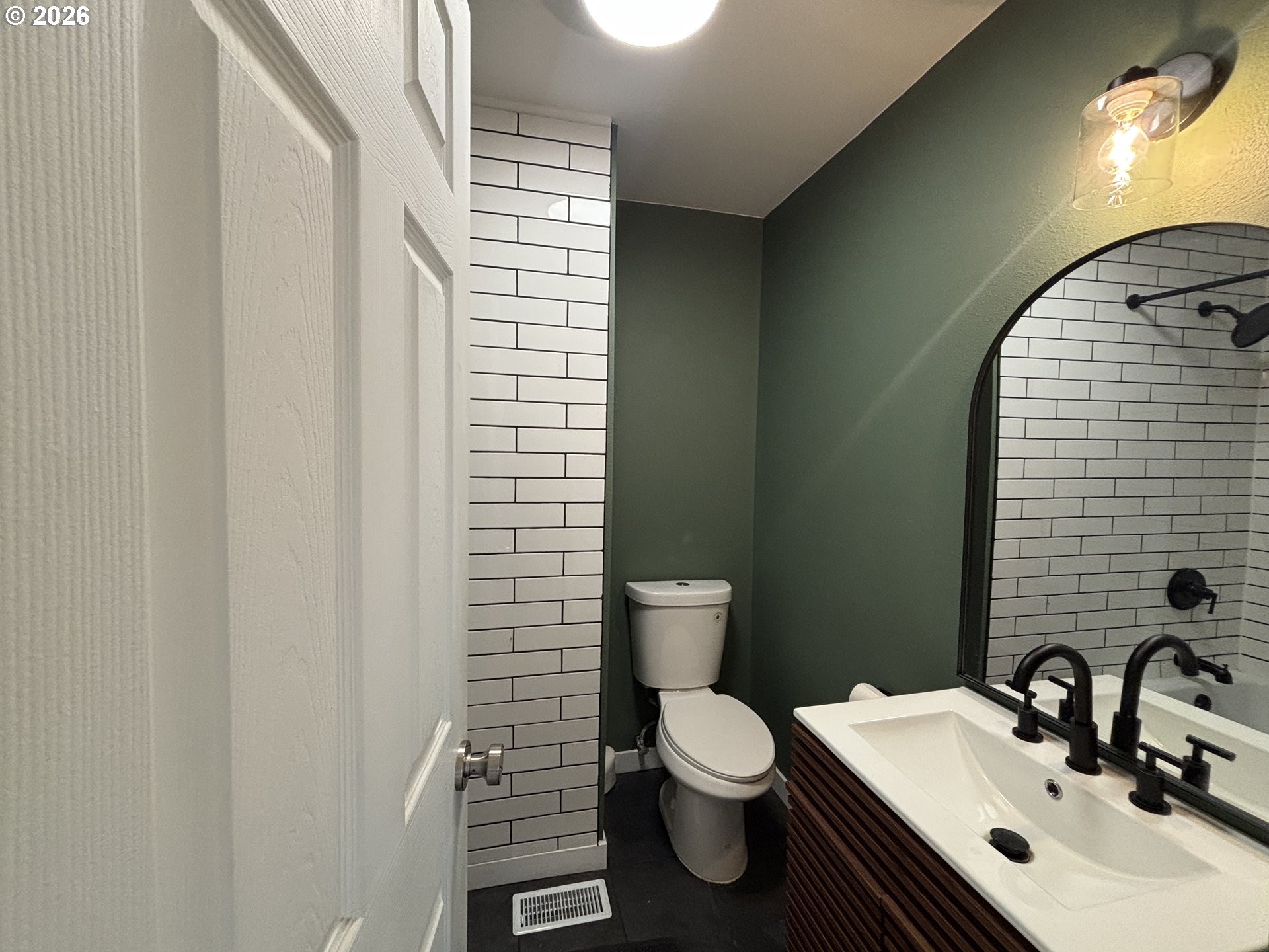 924 Southwest 33rd Street Pendleton, OR 97801 - Photo 13 of 27 a bathroom with a sink and a toilet