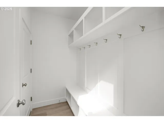 $719,500 | 18901 Southwest Northridge Court, Unit LOT 7, Beaverton, OR 97007