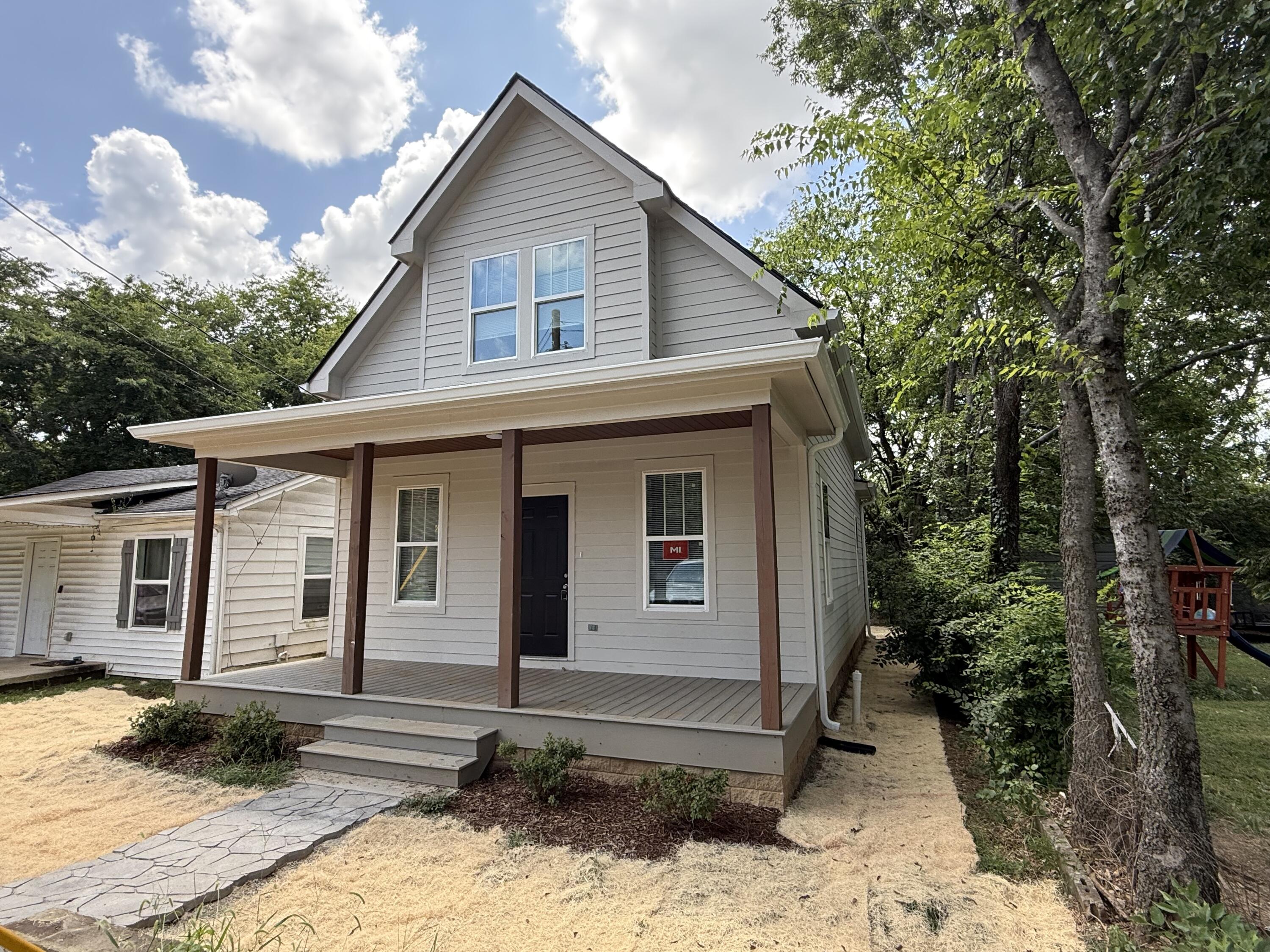 210 Burdock Street Lebanon, TN 37087 - Photo 2 of 29 IMG_2876