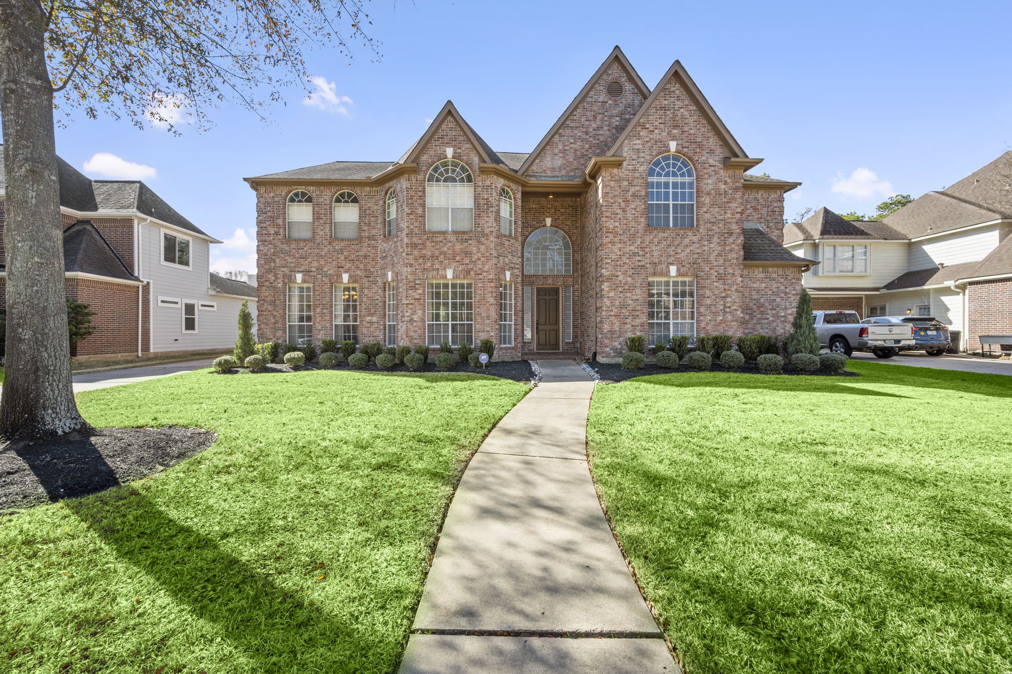 Stately home in the heart of established Memorial Northwest.
