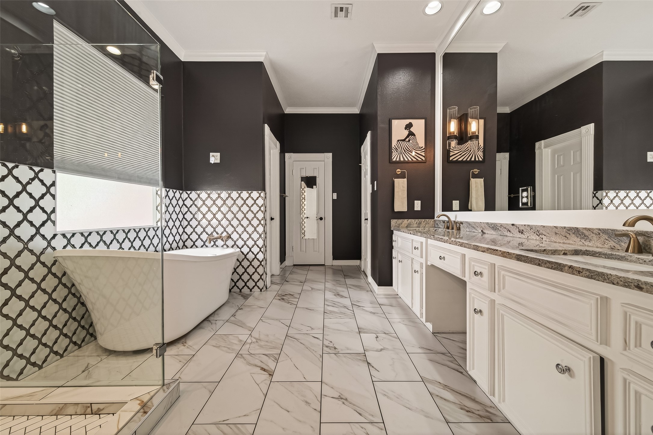 17107 Wunder Hill Drive Spring, TX 77379 - Photo 24 of 48 Soak your cares away in this stunning primary bathroom!