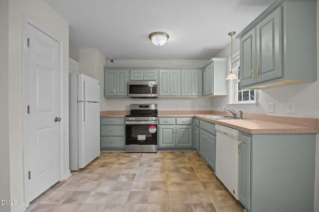 $292,800 | 24 Sue Drive, Angier, NC 27501