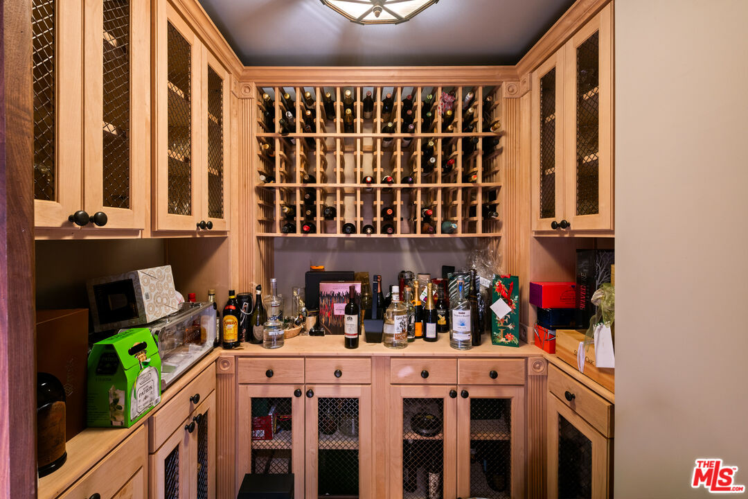 964 Palisades Beach Road Santa Monica, CA 90403 - Photo 39 of 58