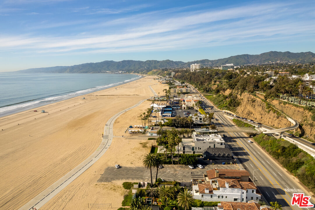 964 Palisades Beach Road Santa Monica, CA 90403 - Photo 53 of 58