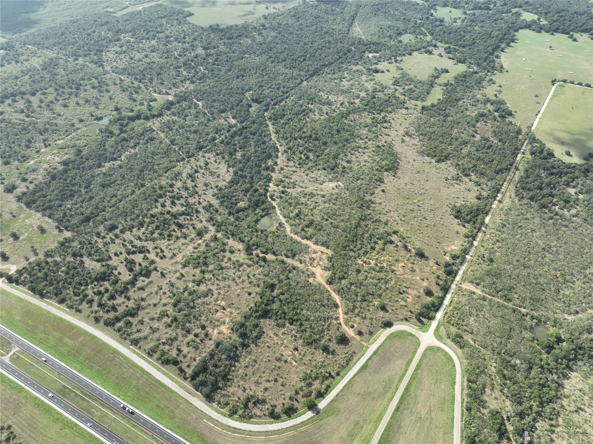 424 Rd Waelder Tx 78629 Road Waelder, TX 78959 - Photo 5 of 6