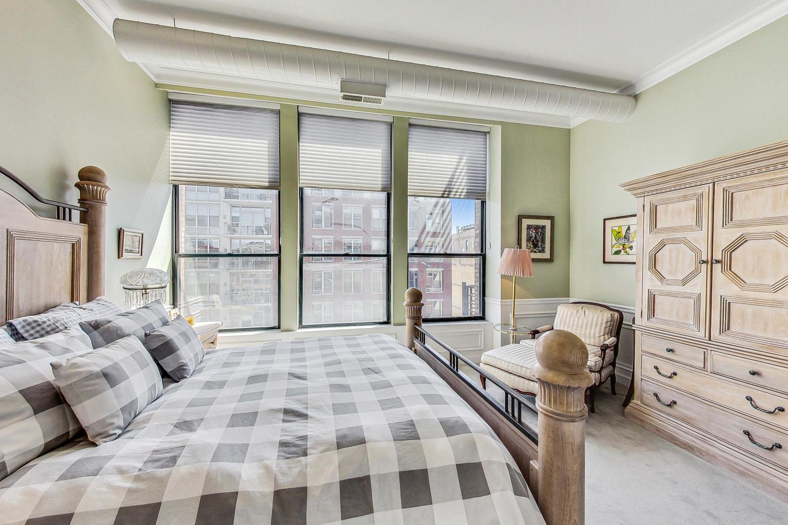1016 West Madison Street, Unit 4S Chicago, IL 60607 - Photo 33 of 39
