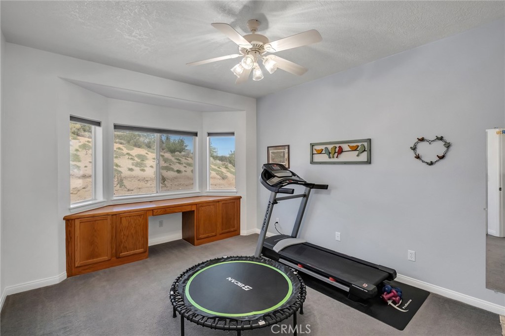 8727 Wintergreen Road Pinon Hills, CA 92372 - Photo 23 of 50