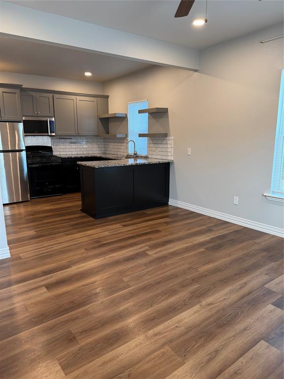 106 West Hull Street, Unit 102 Denison, TX 75021 - Photo 2 of 10
