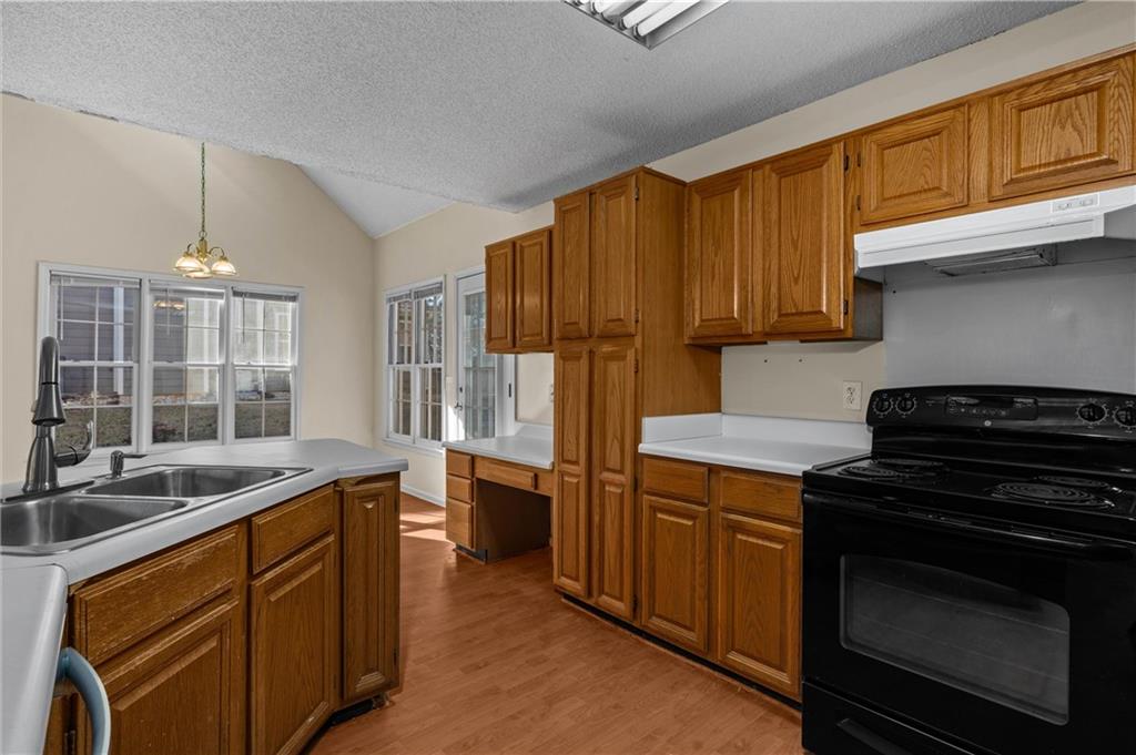 2155 Southbrook Ridge Northwest Kennesaw, GA 30152 - Photo 13 of 37