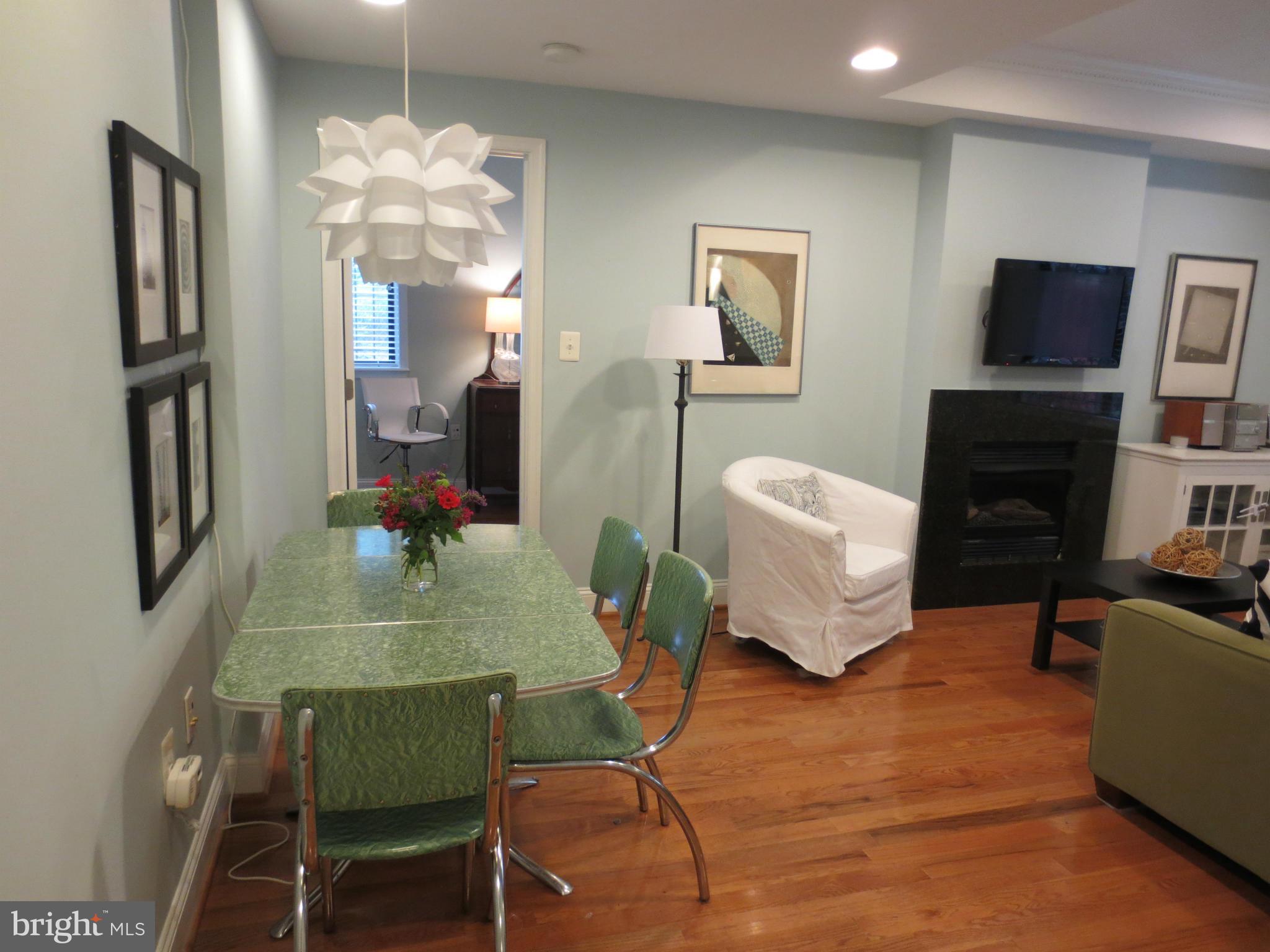 Living /Dining area