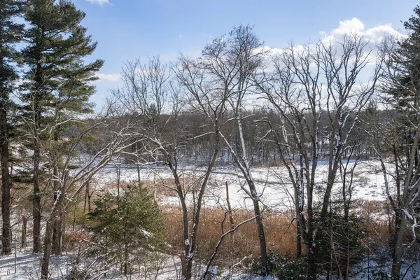 $3,000 | 280 Martins Landing, Unit 312, North Reading, MA 01864