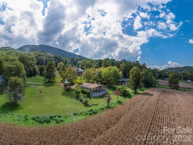 $325,000 | 234 Sams Trail, Waynesville, NC 28786
