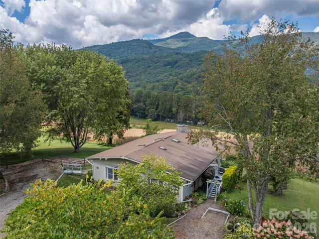 $325,000 | 234 Sams Trail, Waynesville, NC 28786