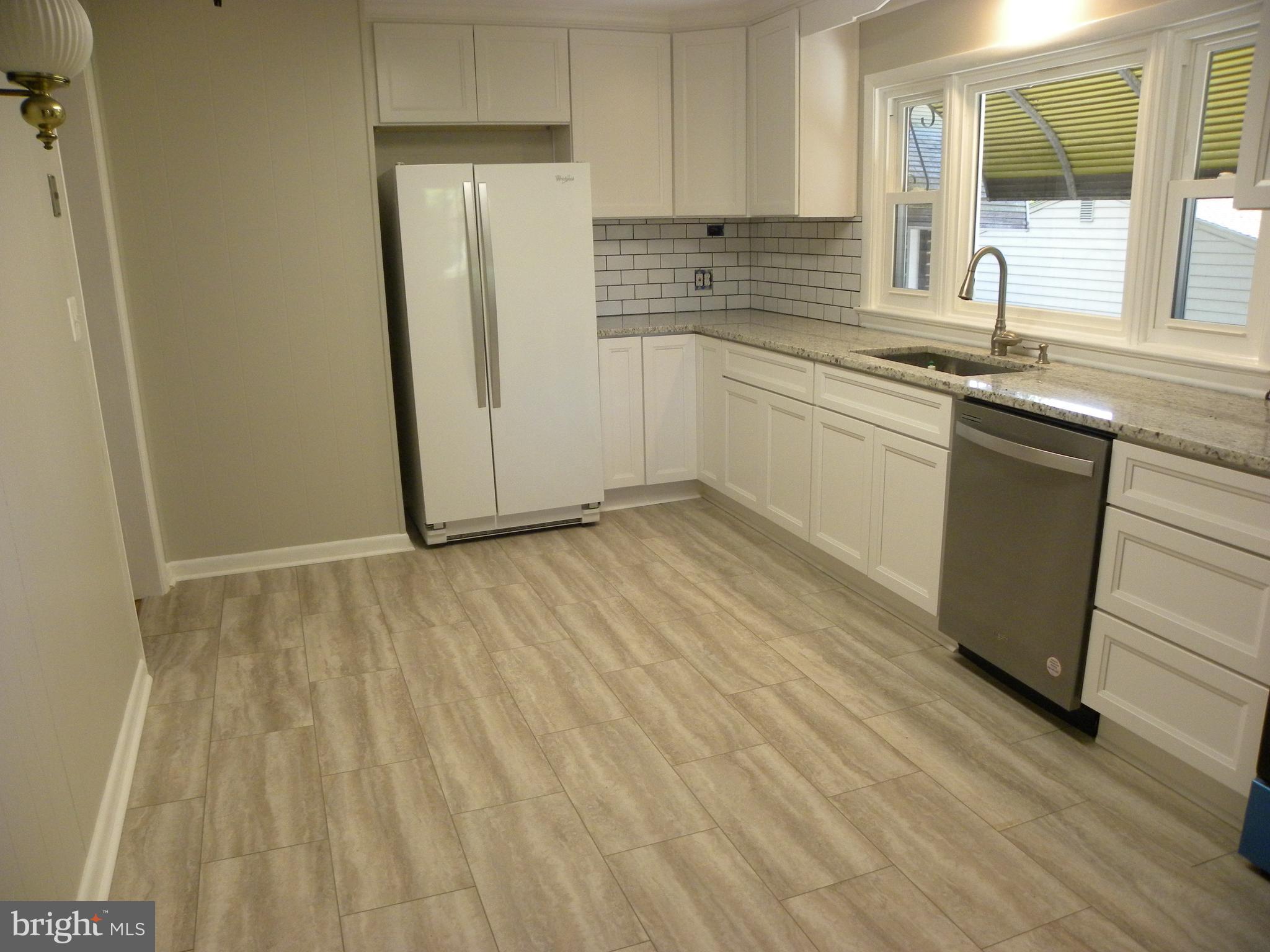 3511 Cloverfield Road Harrisburg, PA 17109 - Photo 9 of 24 New Kitchen and Double door fridge