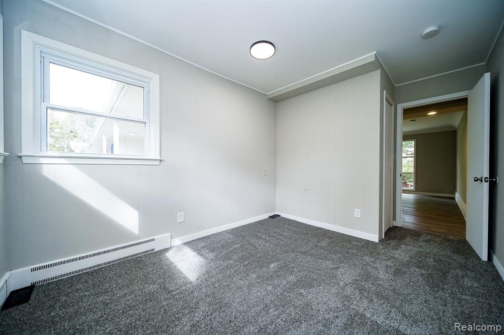 29200 Utley Road Farmington Hills, MI 48334 - Photo 25 of 64