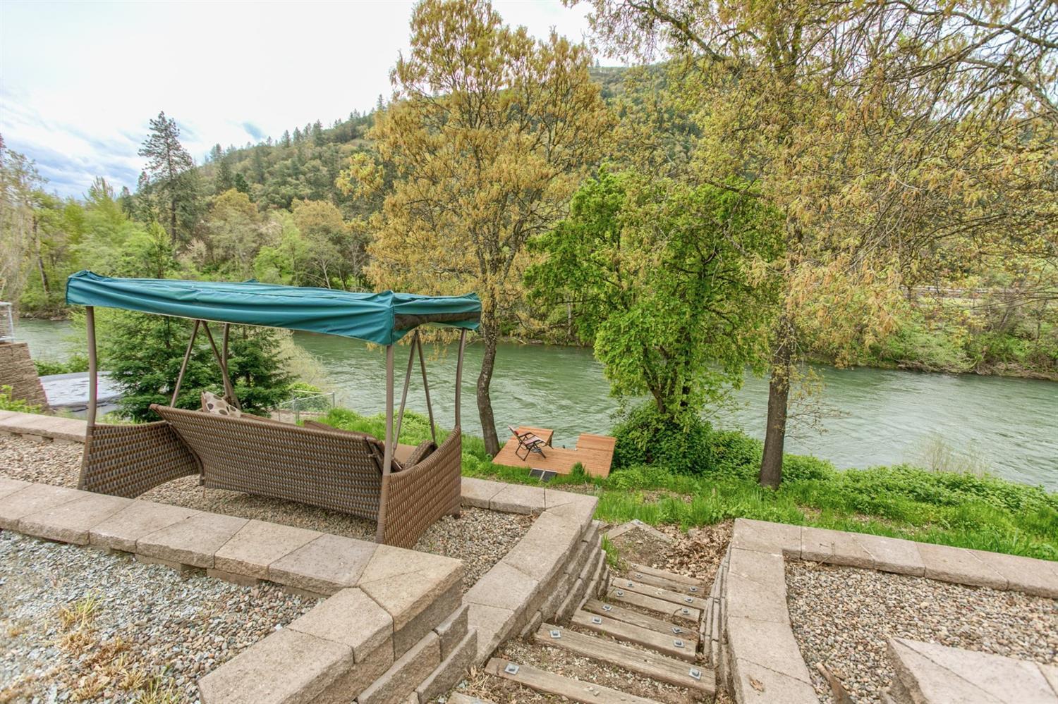 772 Riverside Avenue Gold Hill, OR 97525 - Photo 5 of 29 Additional Photo