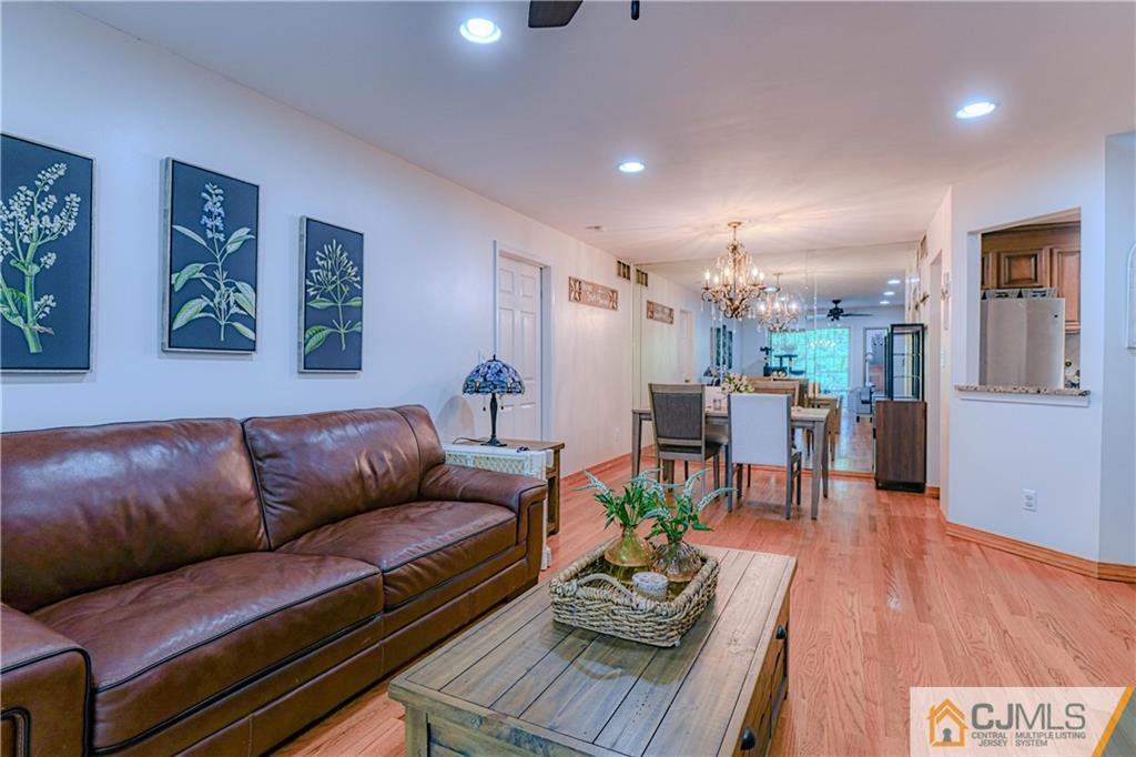 211 Raintree Court, Unit 211 Helmetta, NJ 08828 - Photo 13 of 38