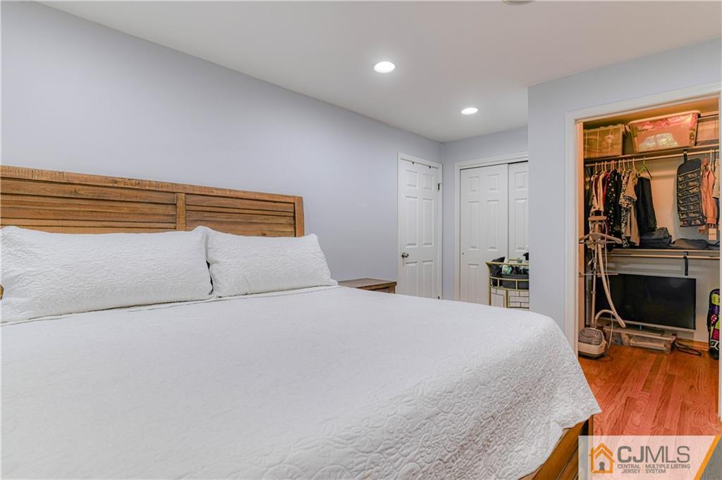 211 Raintree Court, Unit 211 Helmetta, NJ 08828 - Photo 19 of 38