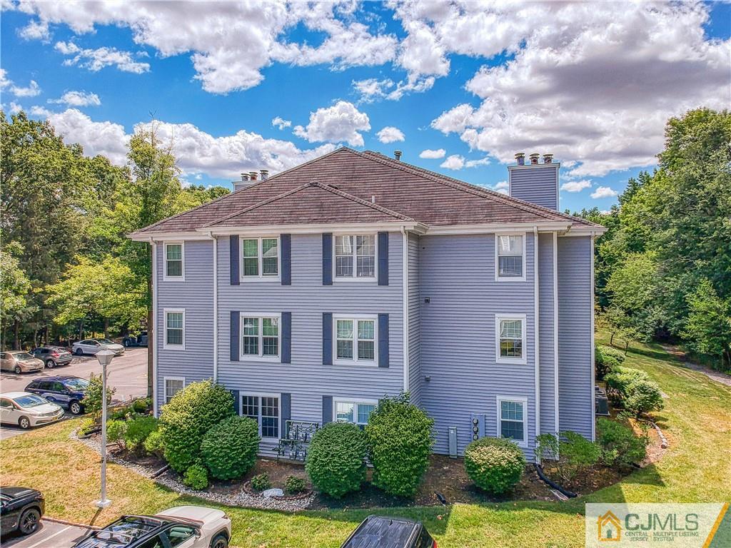 211 Raintree Court, Unit 211 Helmetta, NJ 08828 - Photo 31 of 38