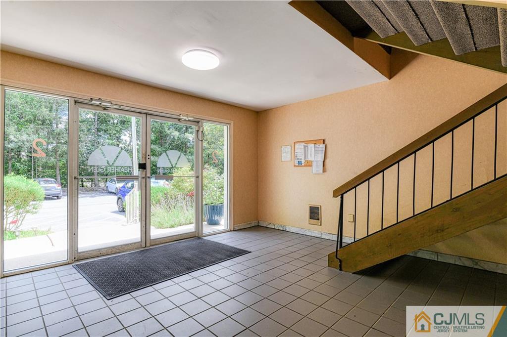 211 Raintree Court, Unit 211 Helmetta, NJ 08828 - Photo 4 of 38