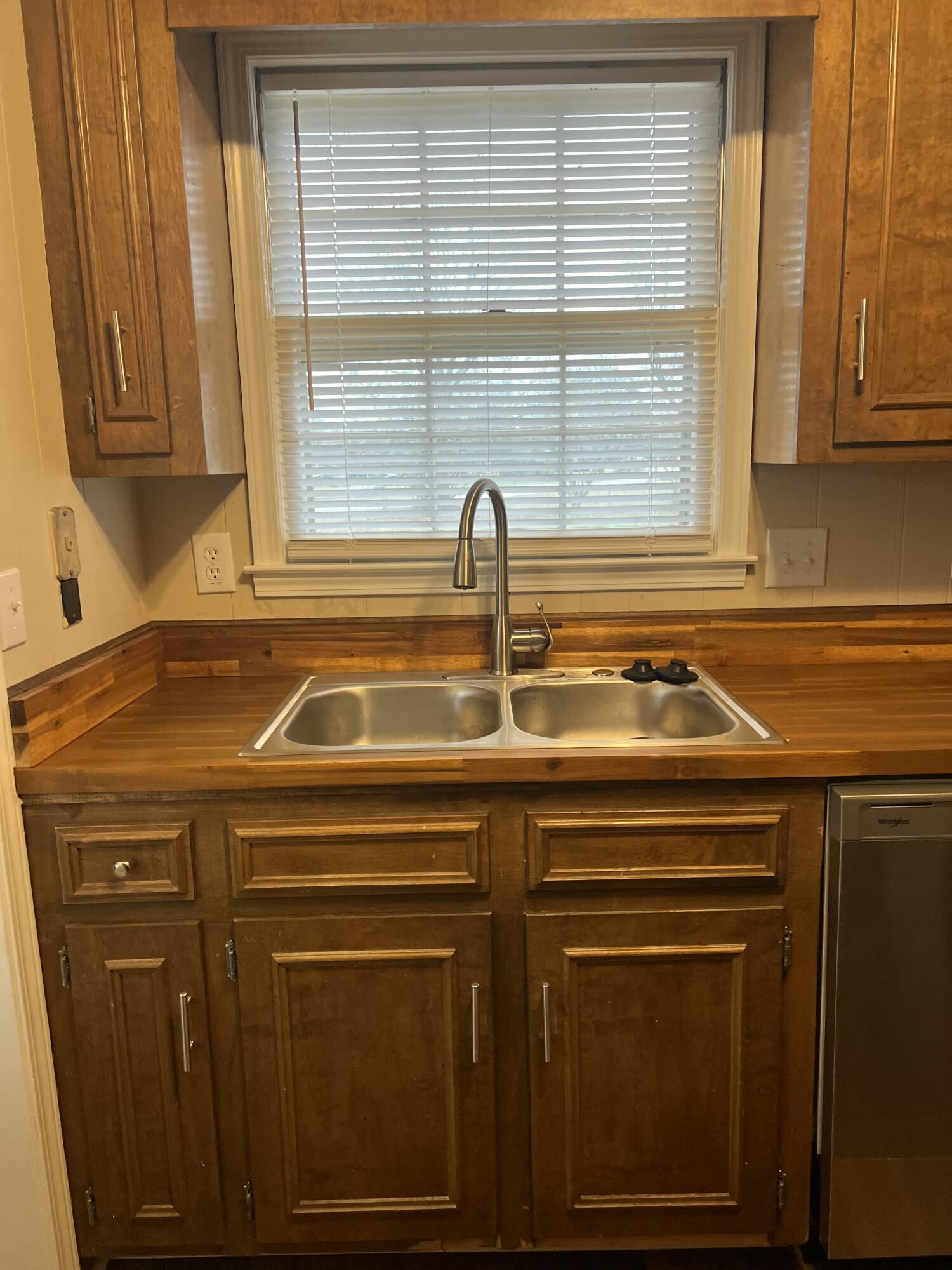 811 Pitts Road Sumter, SC 29154 - Photo 6 of 15 Gallery Image 6