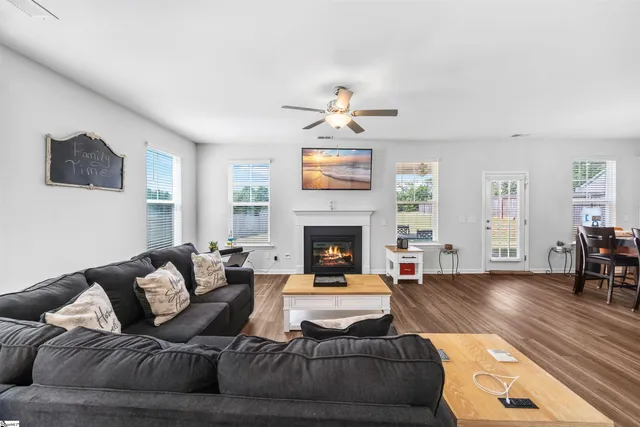 $475,000 | 322 Valley Oak Drive, Belton, SC 29627