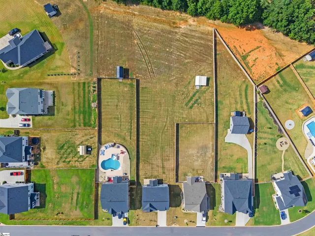 $475,000 | 322 Valley Oak Drive, Belton, SC 29627