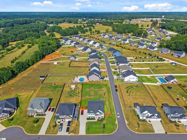 $475,000 | 322 Valley Oak Drive, Belton, SC 29627