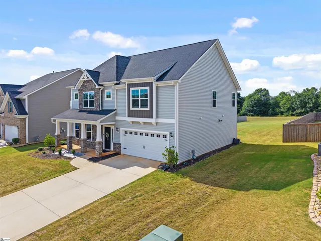 $475,000 | 322 Valley Oak Drive, Belton, SC 29627