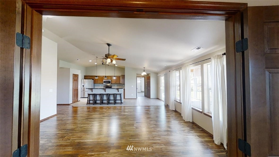 116 Rd I.4 Northeast Moses Lake, WA 98837 - Photo 3 of 36 Gallery Image 3